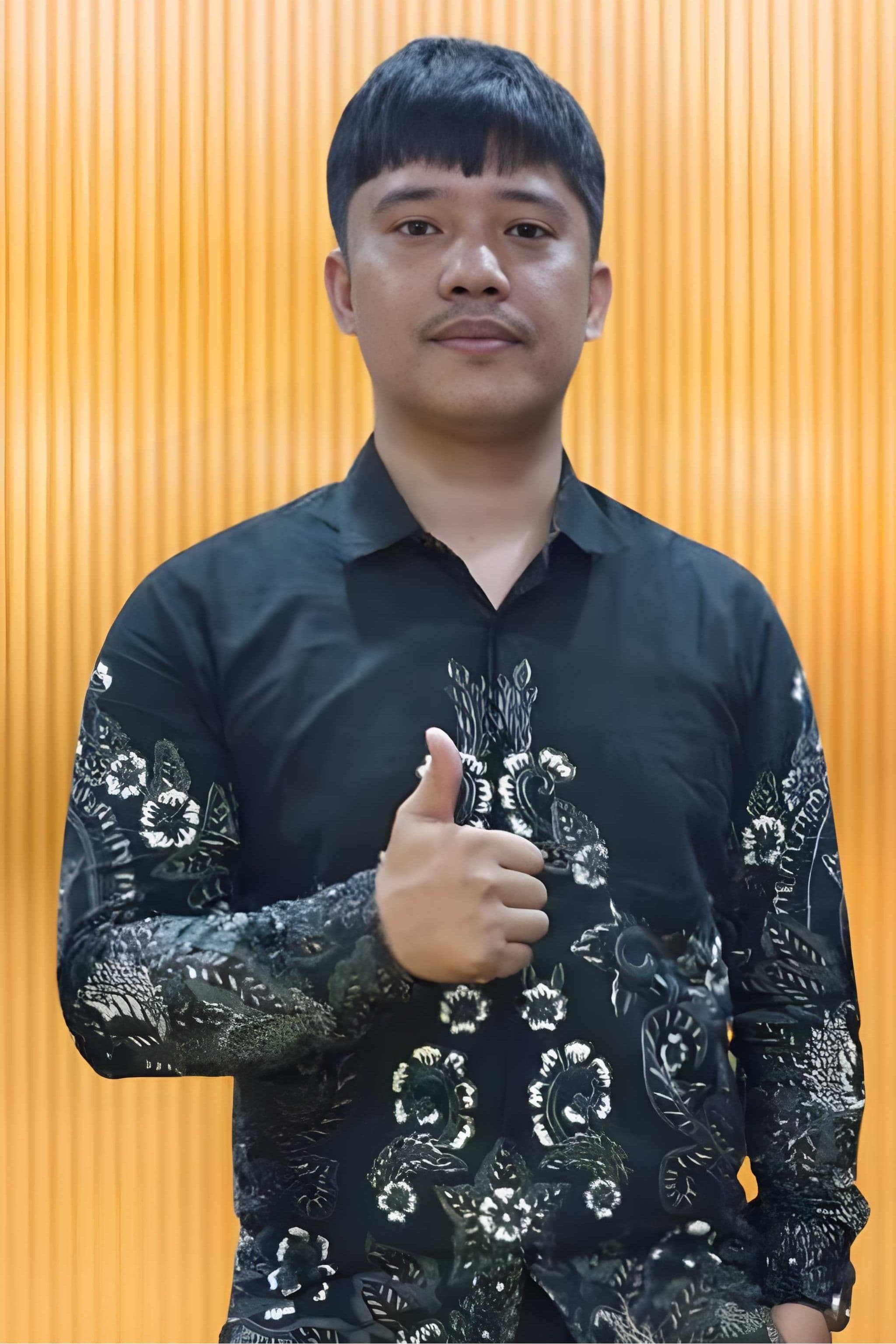 Posman Sarumaha, S.H